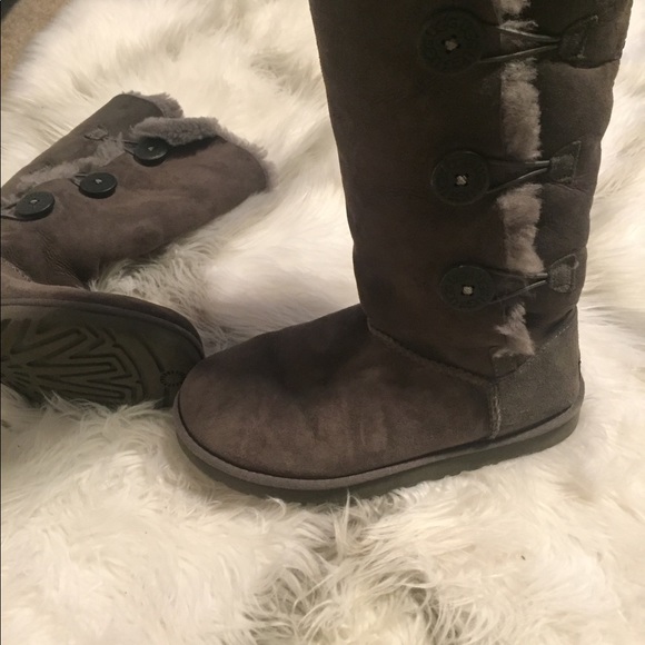 Grey ugg Bailey boots - Picture 4 of 8